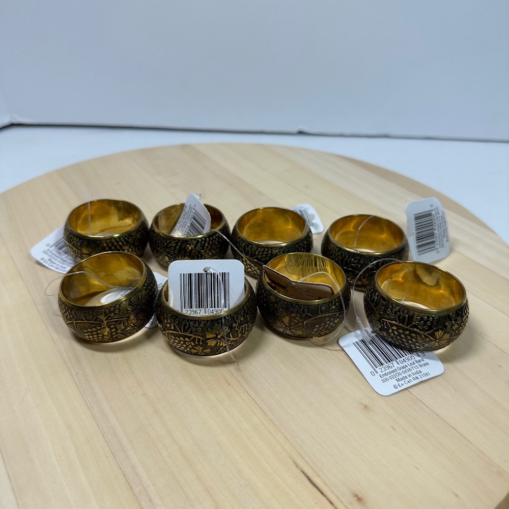 Embossed Grape Leaf Vine Napkin Rings Brass Embossed Scroll Set of 8 New